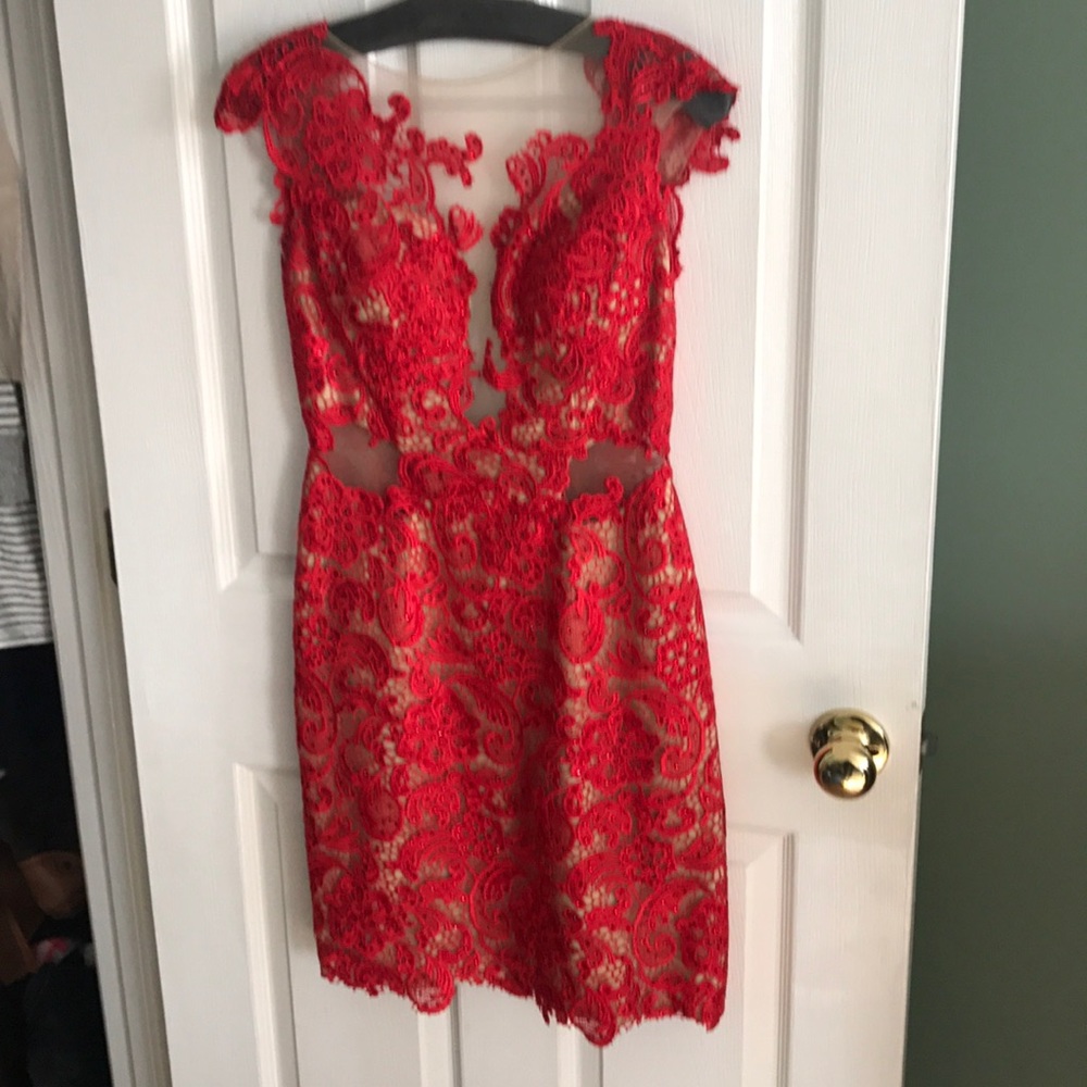 Mac Duggal formal lace mesh red dress size 6